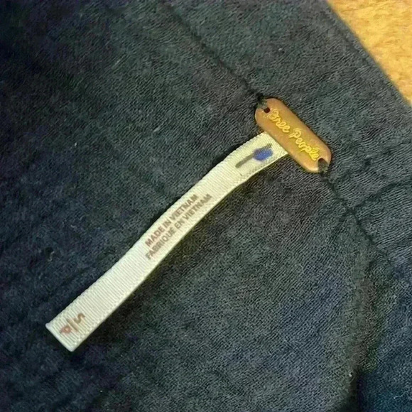 FREE PEOPLE Navy Long Sleeve Boho Blouse Size Small​ - Picture 5 of 8